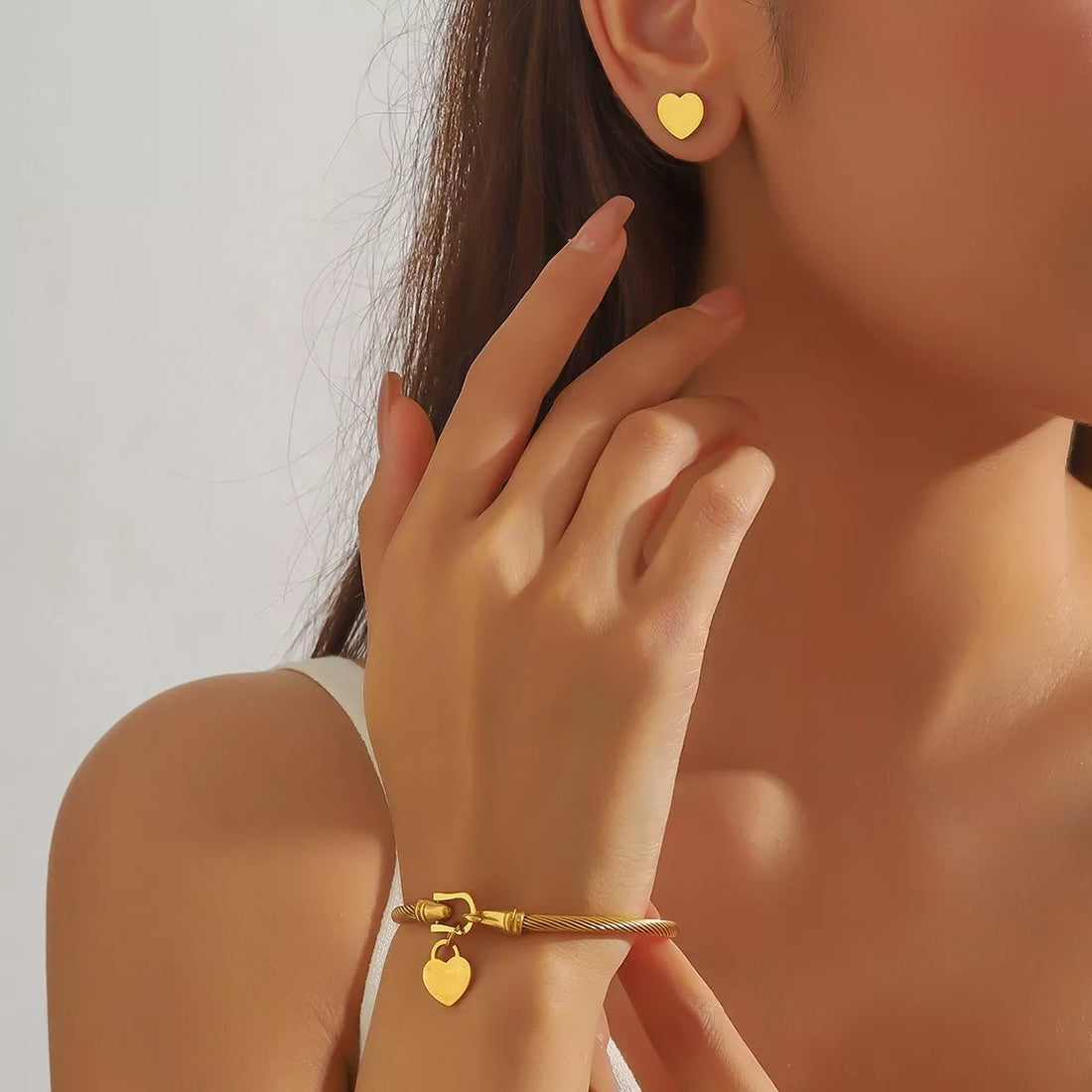 18k-gold-plated-heart-earrings-and-bracelet-set-front-view-jewelry