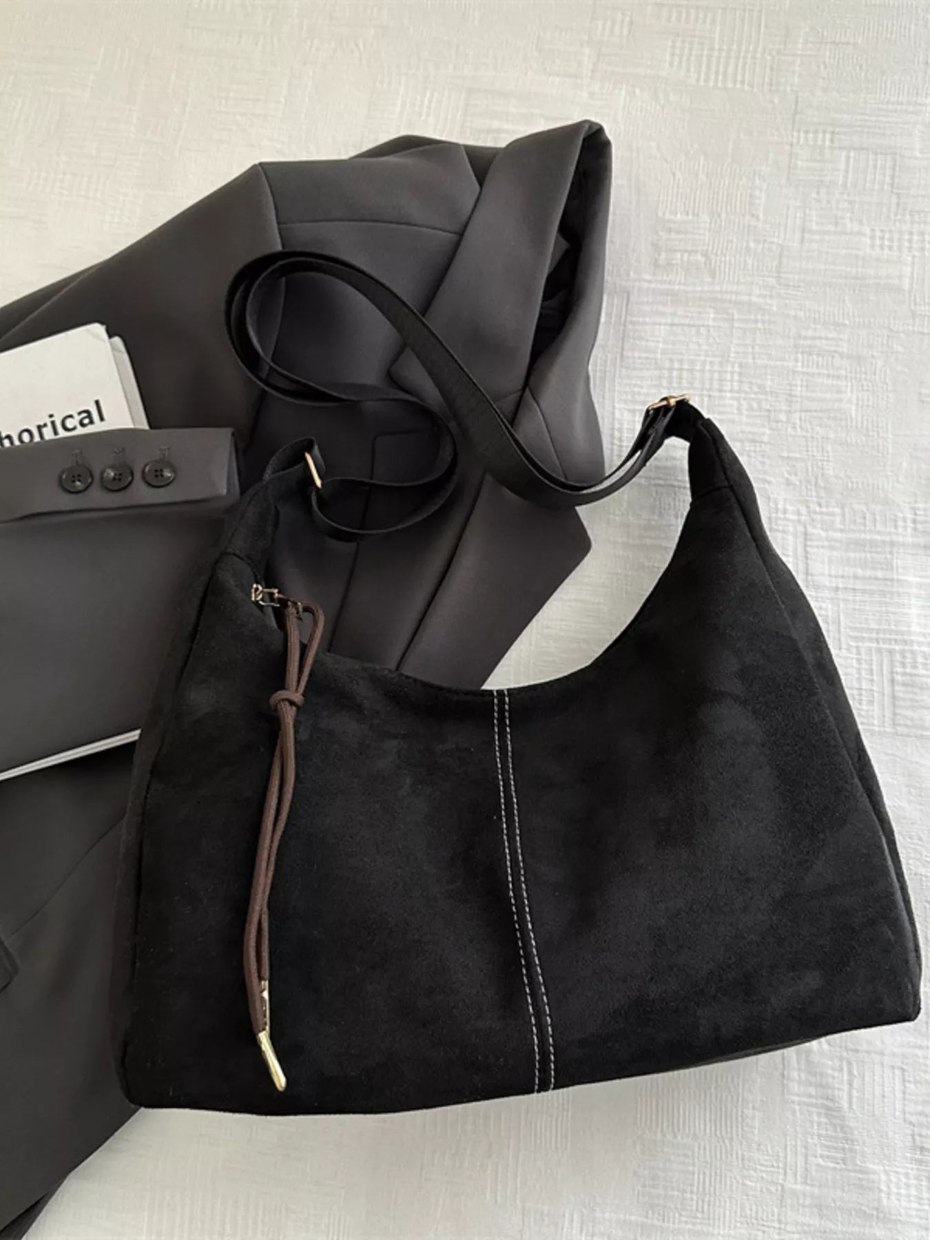 adjustable-strap-crossbody-bag-front-view-womens-handbag