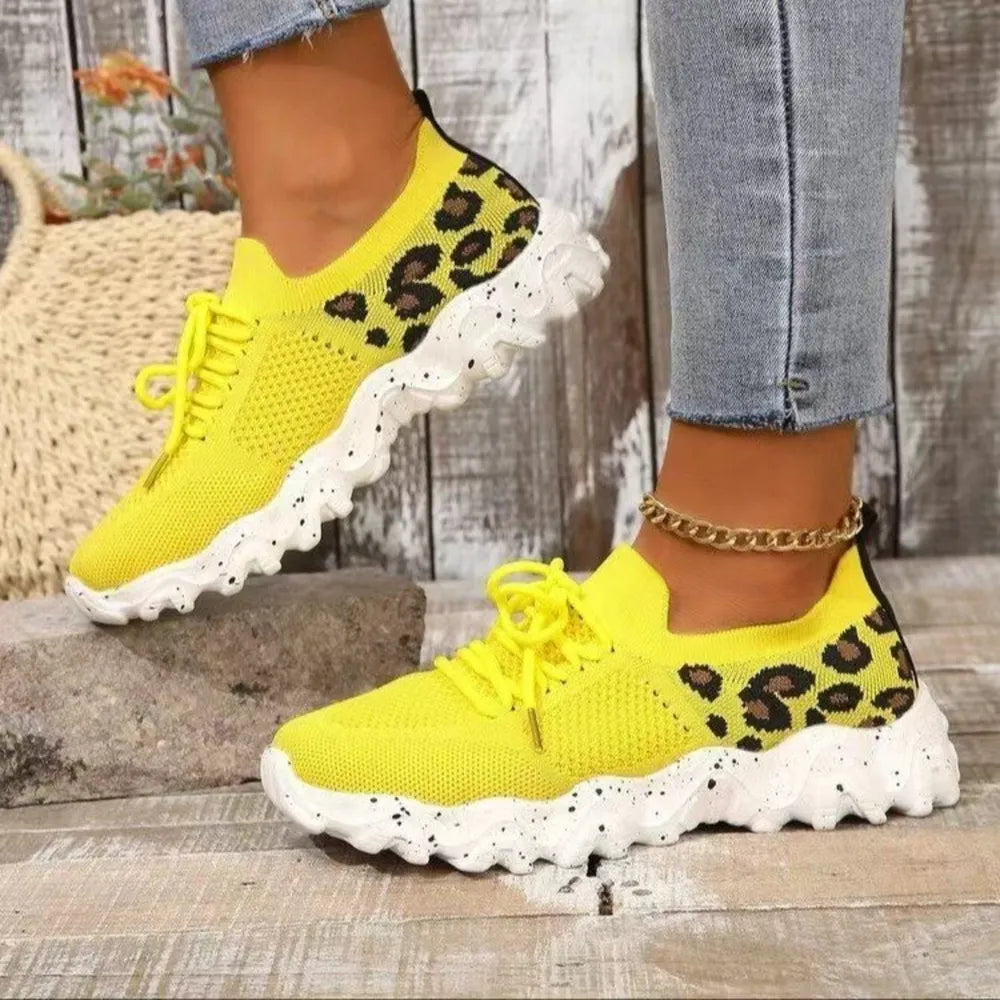 breathable-mesh-leopard-athletic-sneakers-fabric-detail