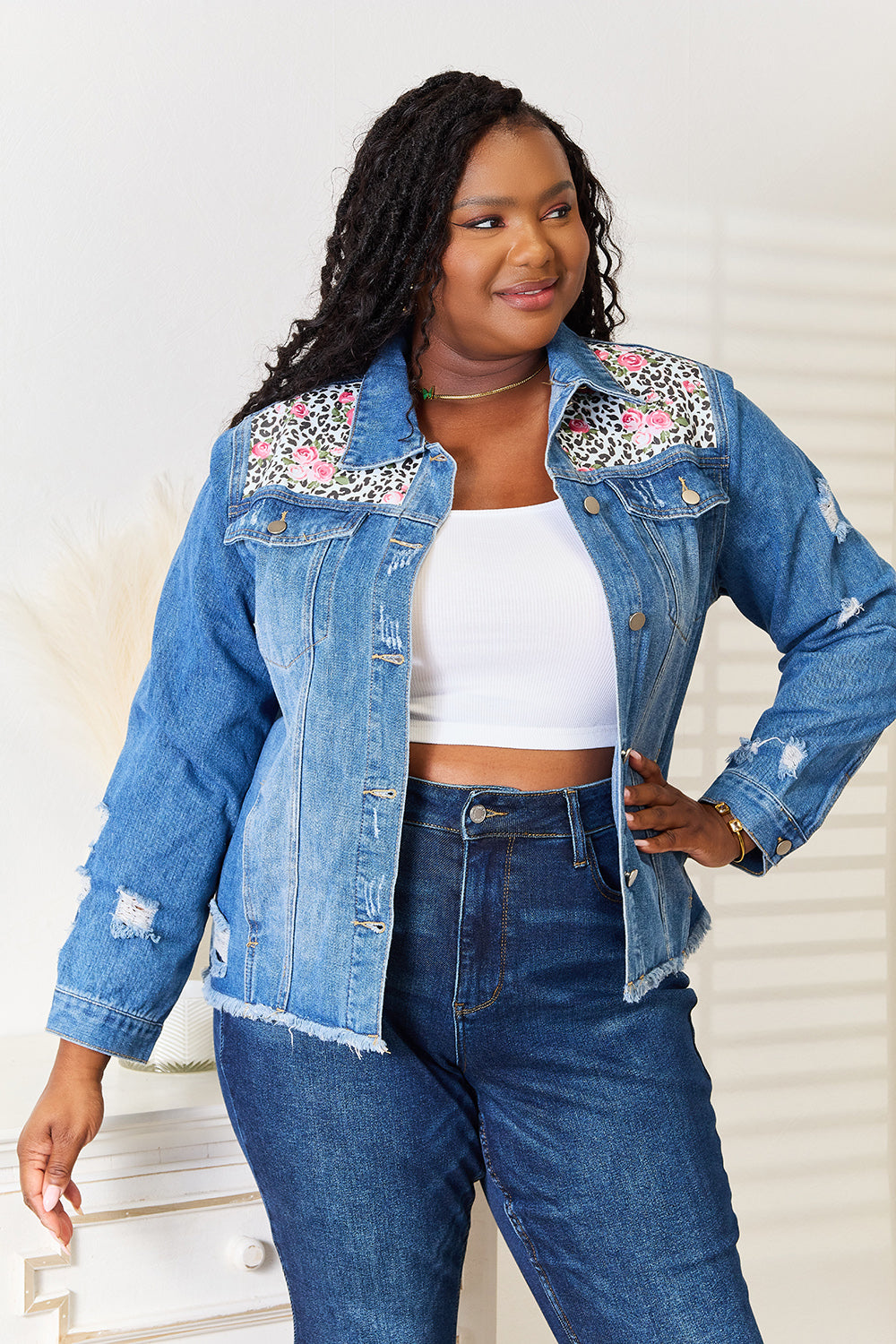 distressed-raw-hem-denim-jacket-detail-ripped-edge-style