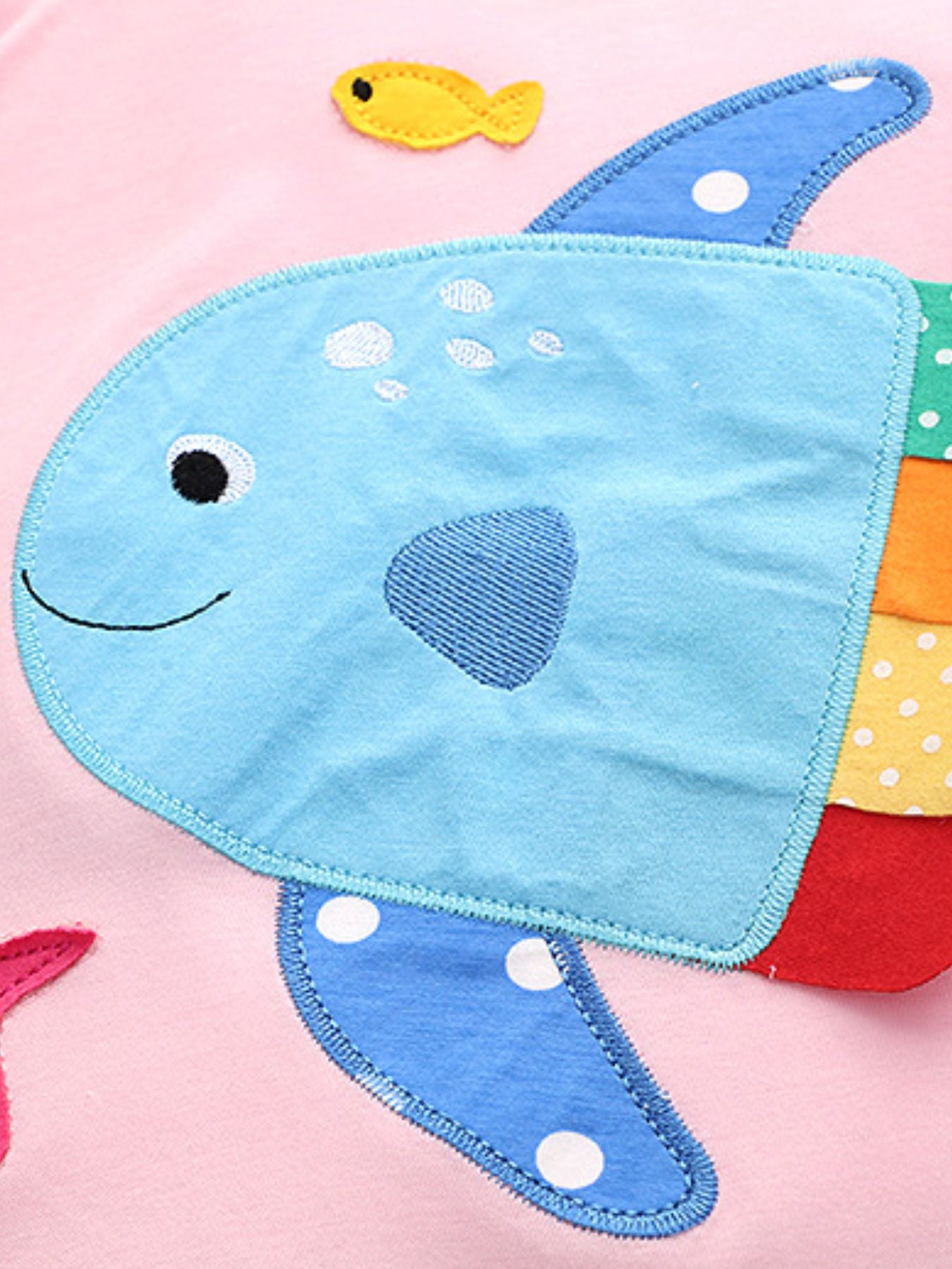 close-up-kids-cartoon-fish-applique-tshirt-detail