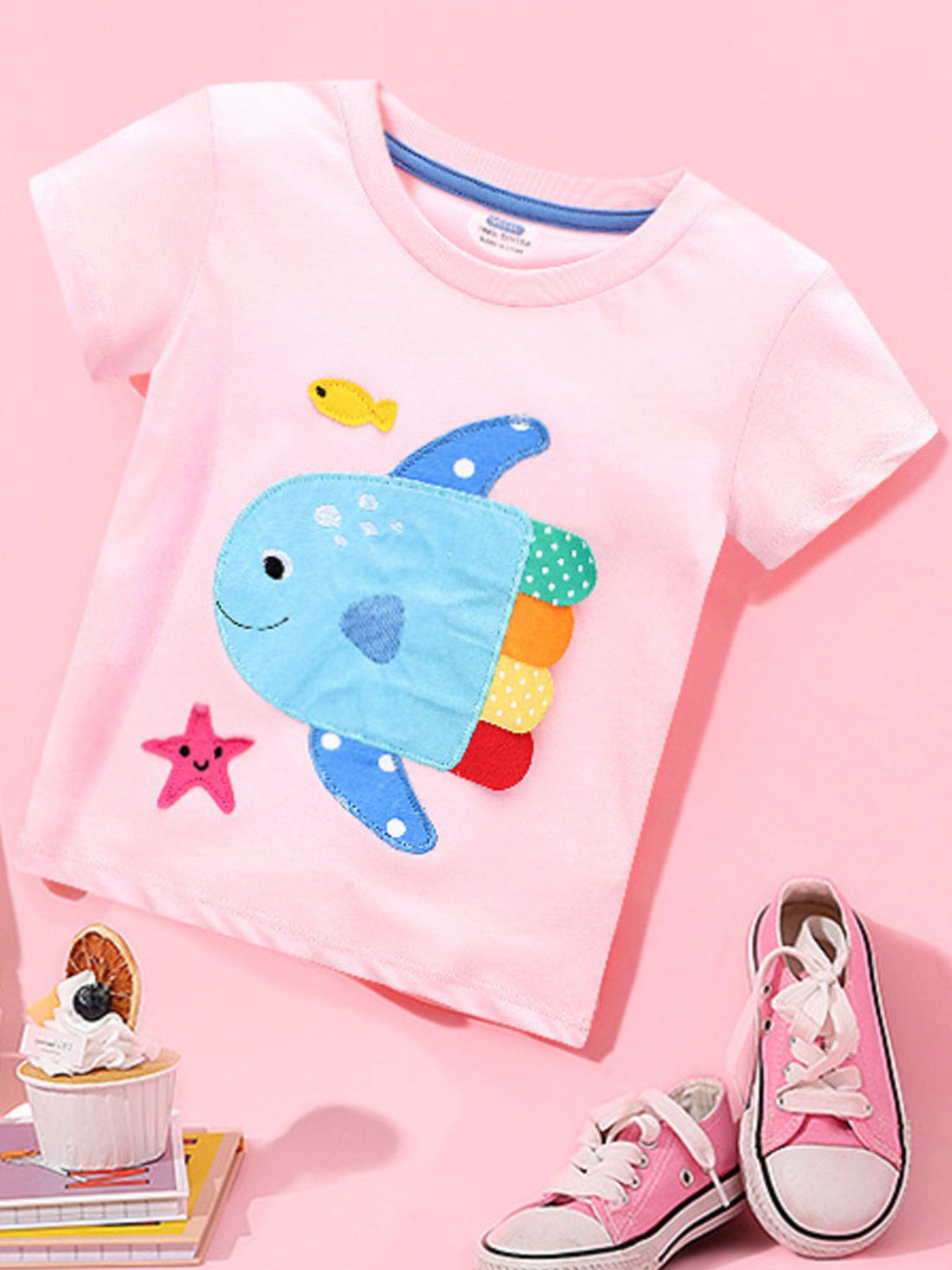 kids-cartoon-fish-applique-short-sleeve-tshirt-front-view-cute-design
