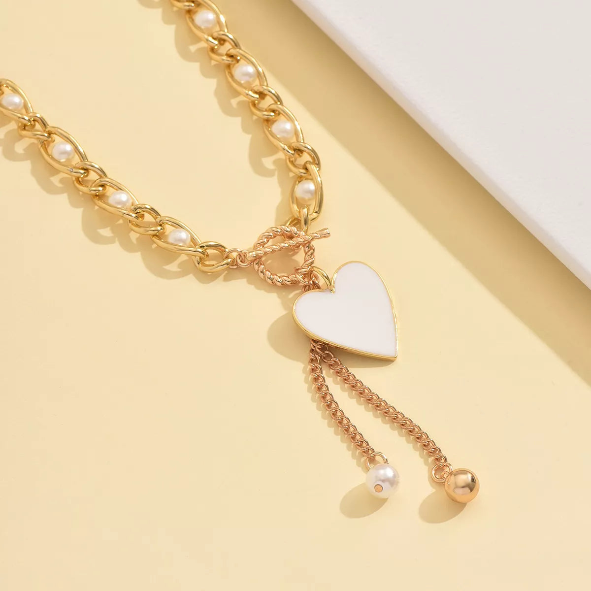 18k-gold-plated-pearl-heart-necklace-back-view-elegant-design