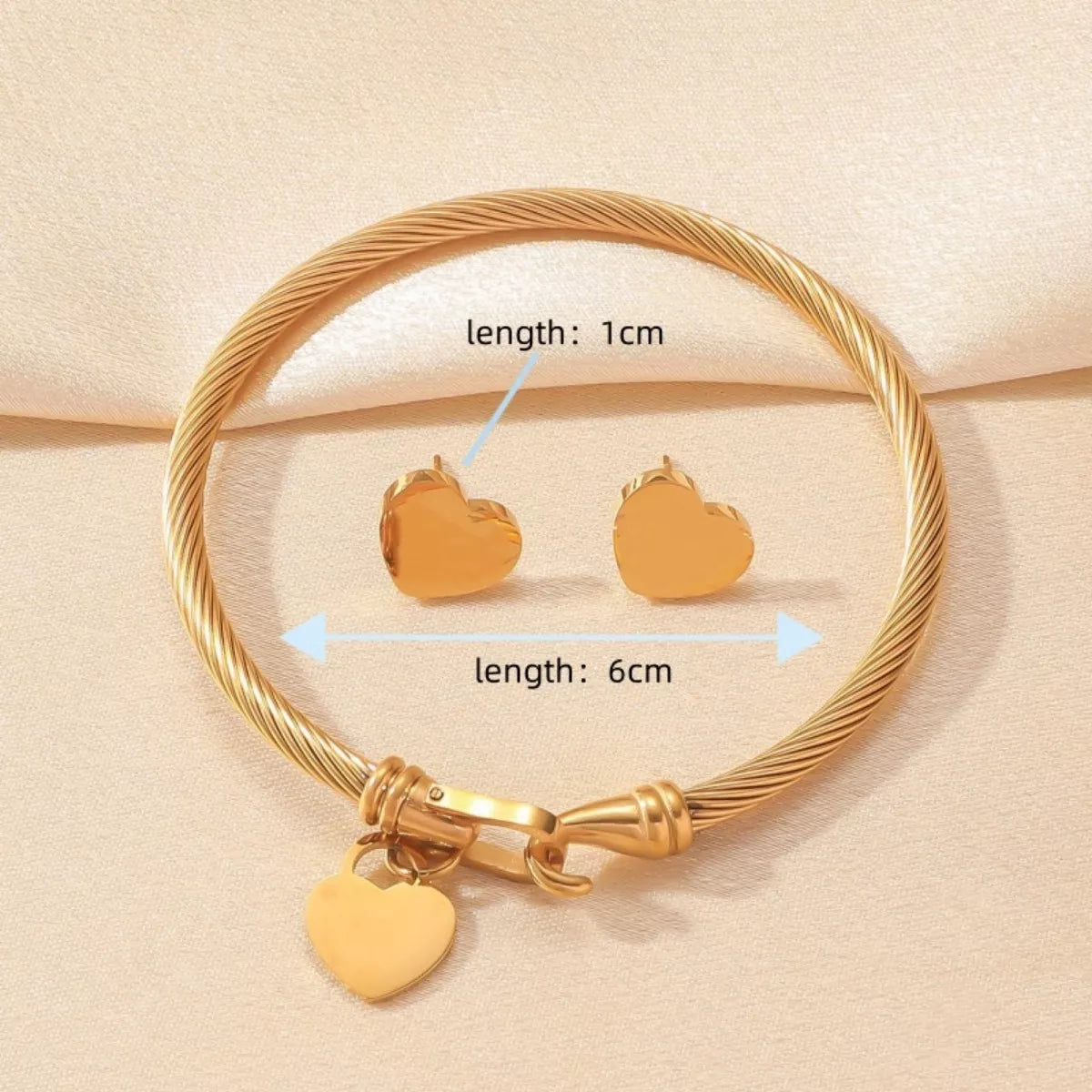 18k-gold-plated-heart-earrings-bracelet-set-display-fashion-accessories