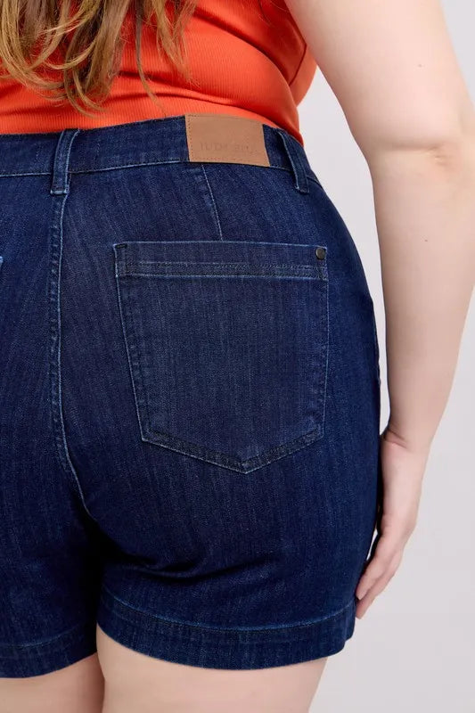 judy-blue-plus-size-denim-shorts-back-view-comfortable-fit