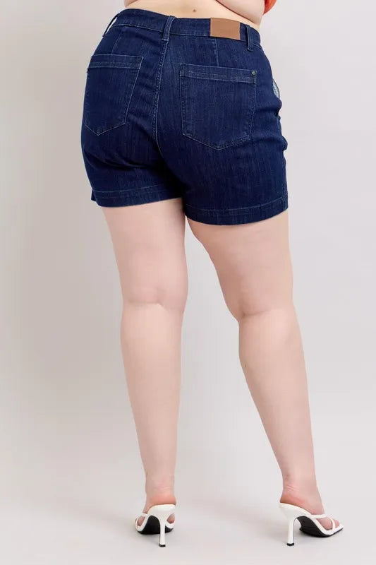 judy-blue-plus-size-denim-shorts-back-view-comfortable-fit