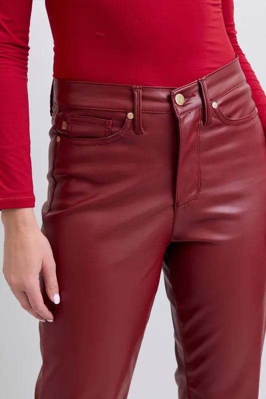 judy-blue-faux-leather-straight-pants-side-view-trendy-womens