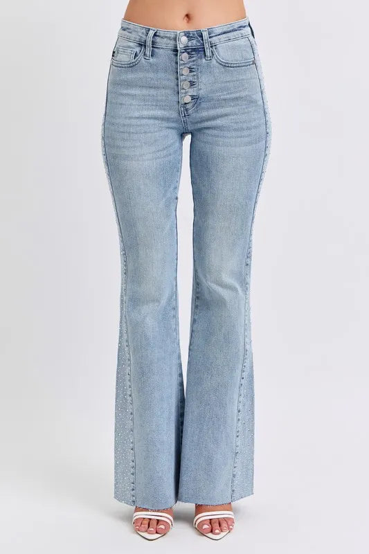 judy-blue-rhinestone-side-flare-jeans-front-view-womens-fashion