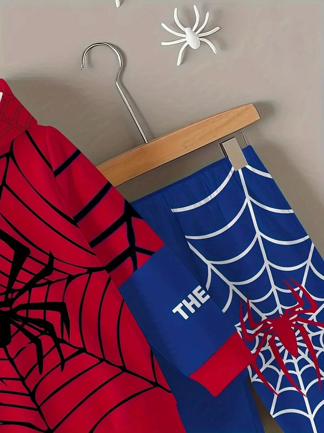 kids-spider-web-hoodie-pants-set-front-view-casual-kids-outfit
