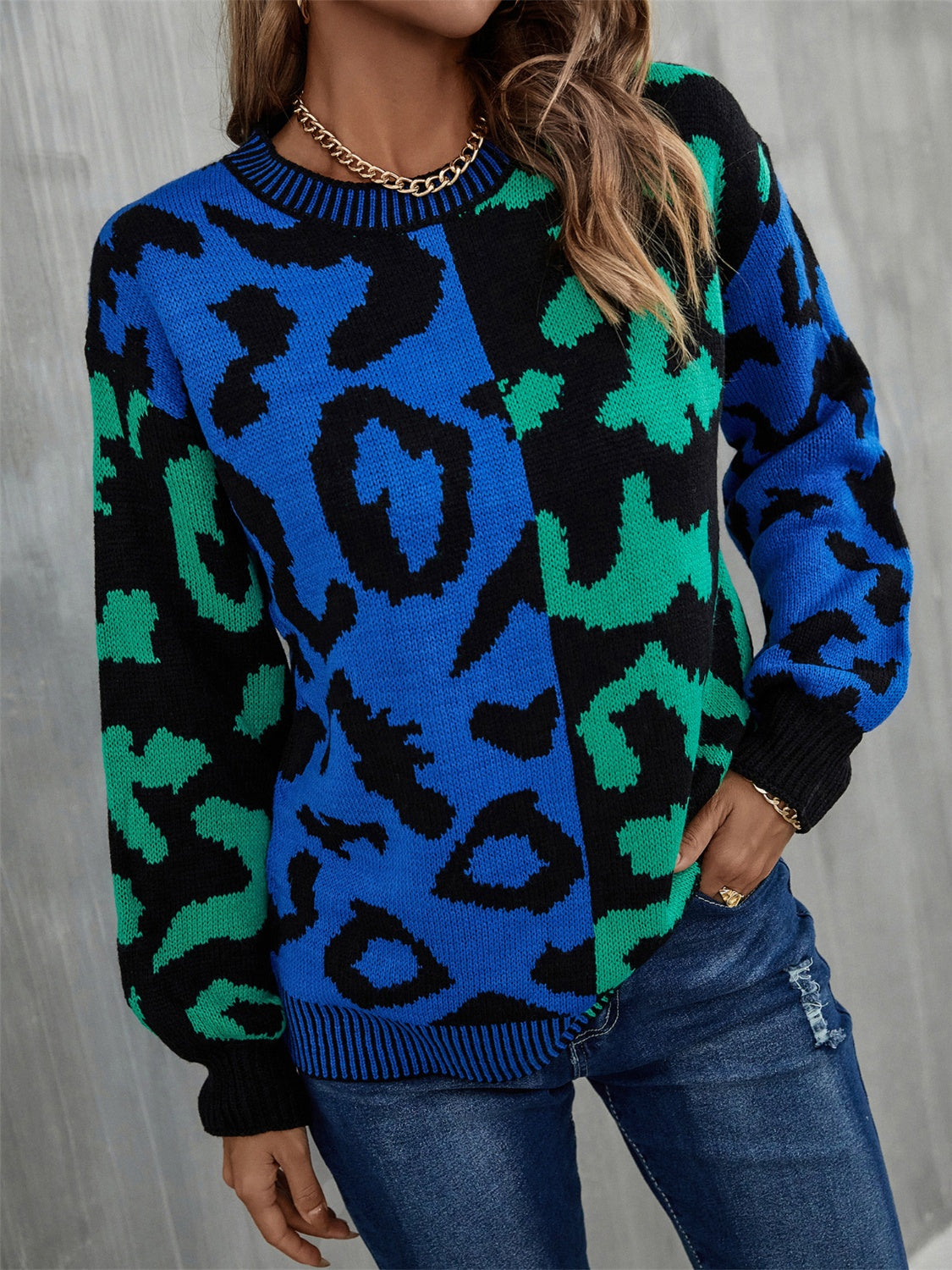 close-up-angel-wings-leopard-print-sweater-detail
