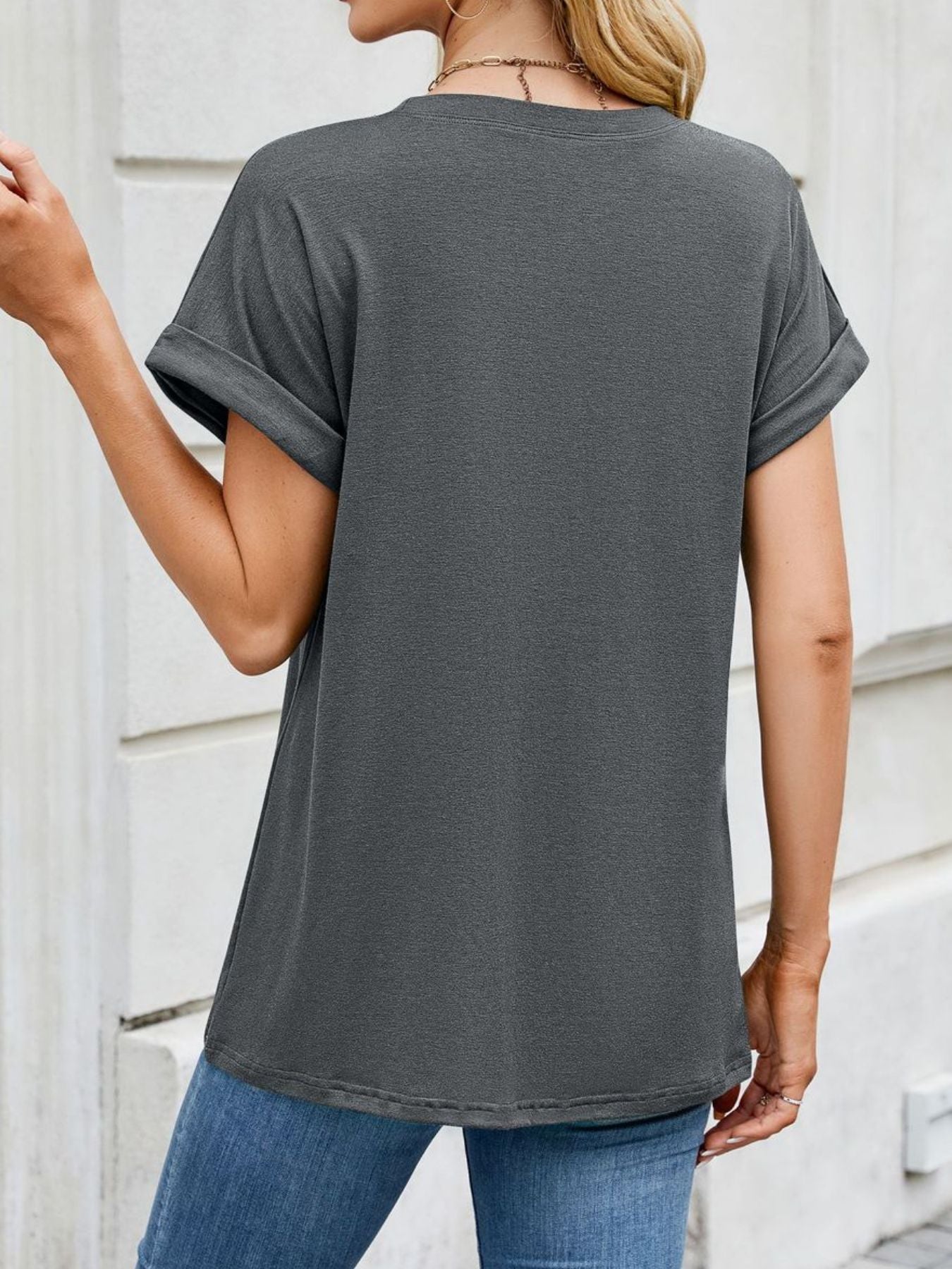 close-up-casual-rolled-sleeve-solid-tshirt-detail