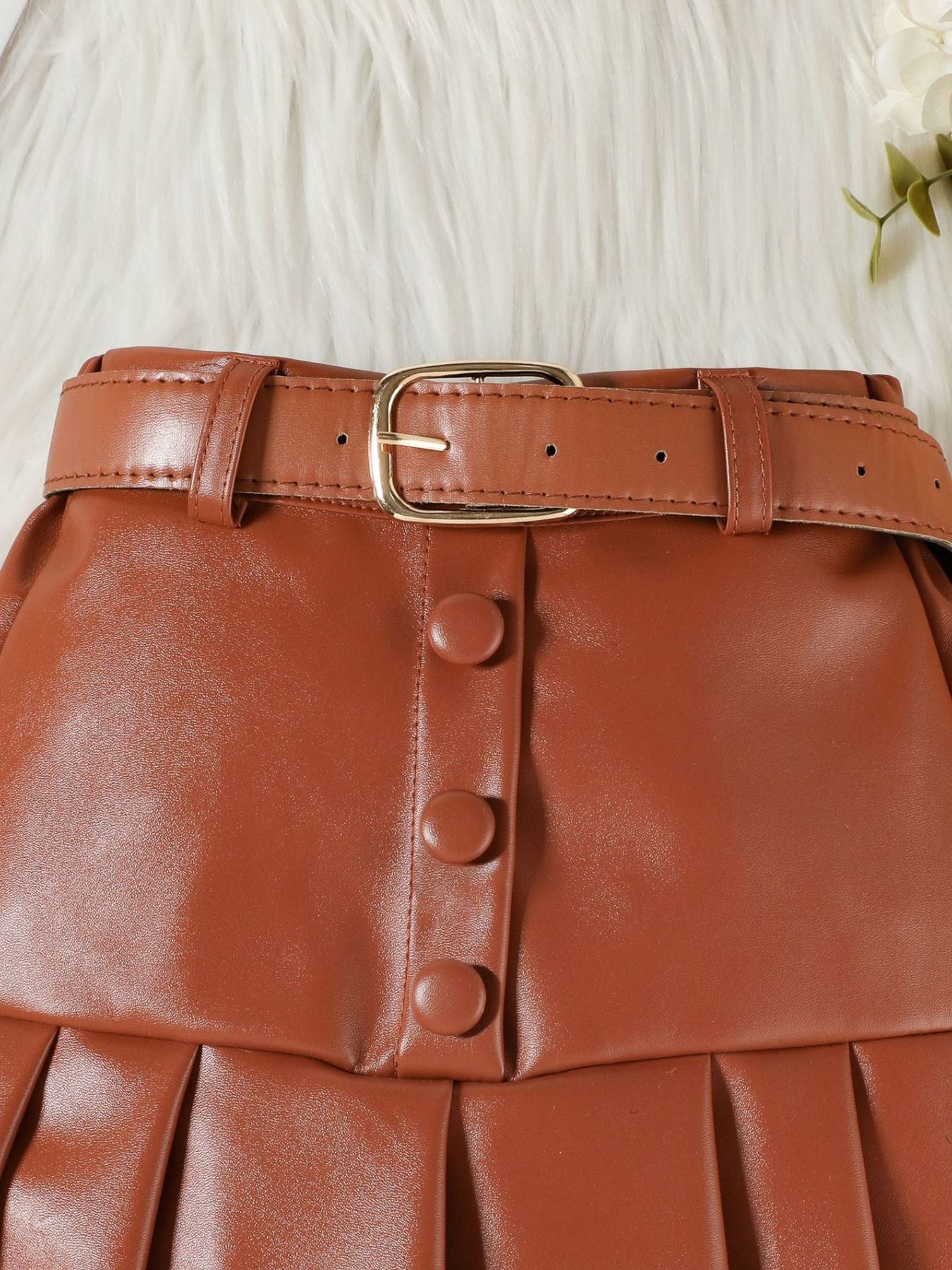 close-up-kids-ruffle-trim-top-detail-cute-design