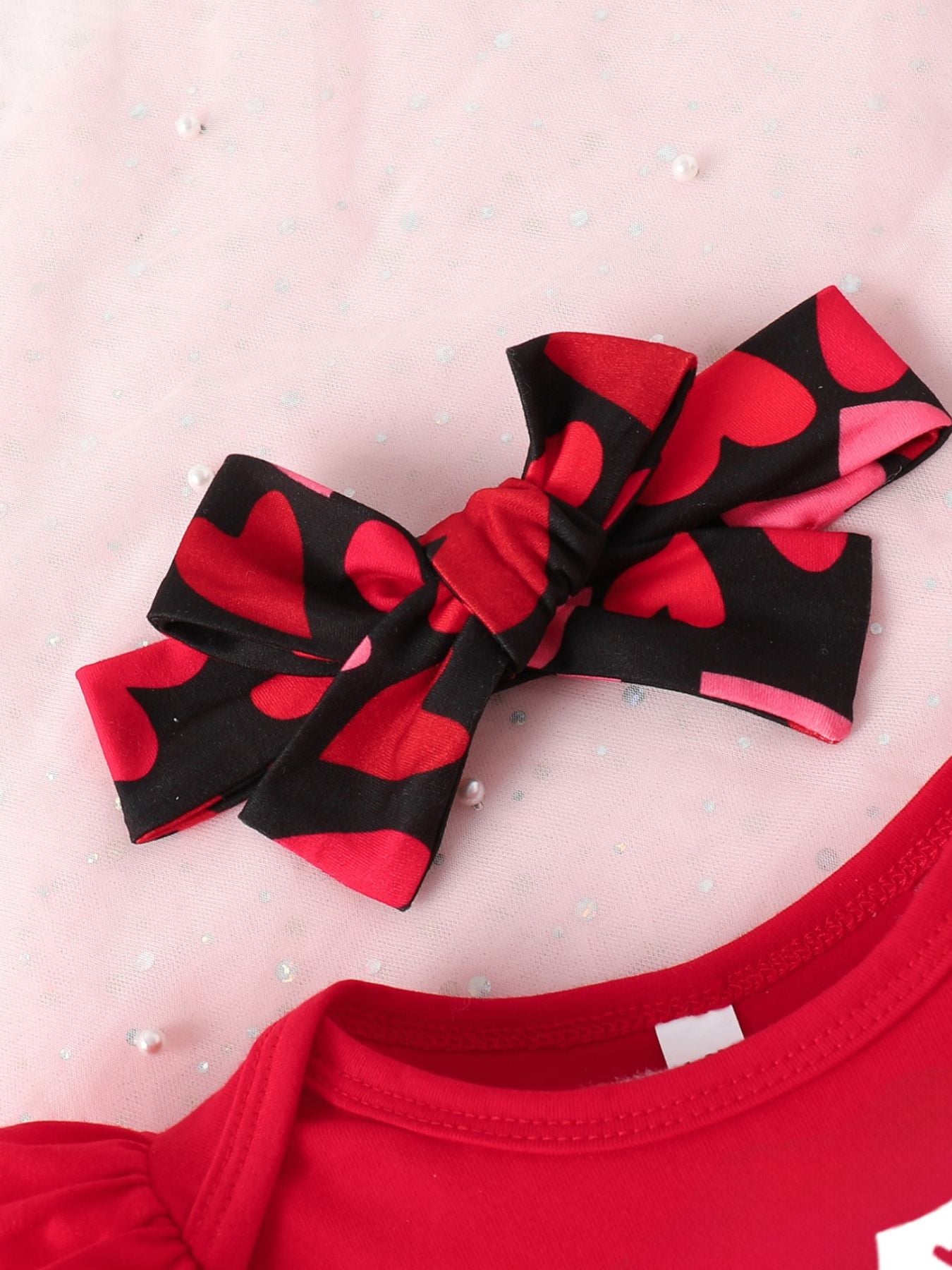 close-up-kids-ruffled-bodysuit-detail-soft-design