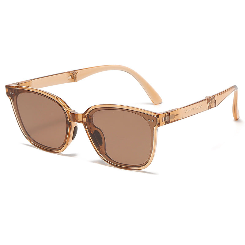 classic-square-frame-sunglasses-side-view-stylish-design