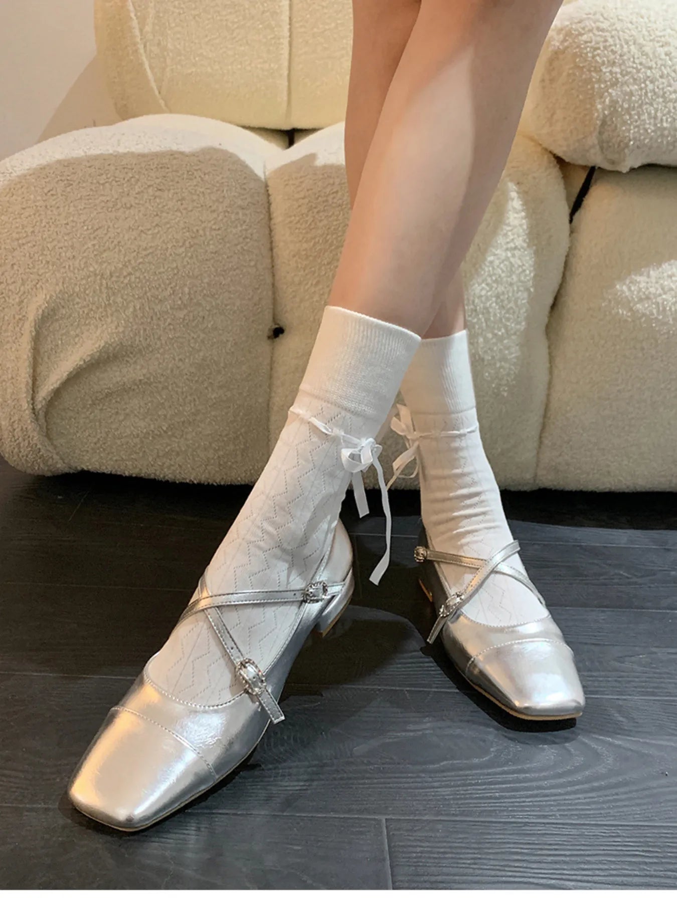 square‑toe‑mary‑jane‑block‑heels‑side‑view‑women‑stylish‑footwear