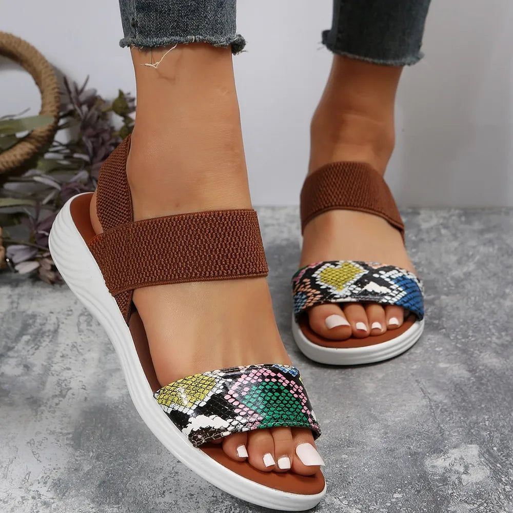 styled-pu-leather-open-toe-low-heel-sandals-summer-outfit
