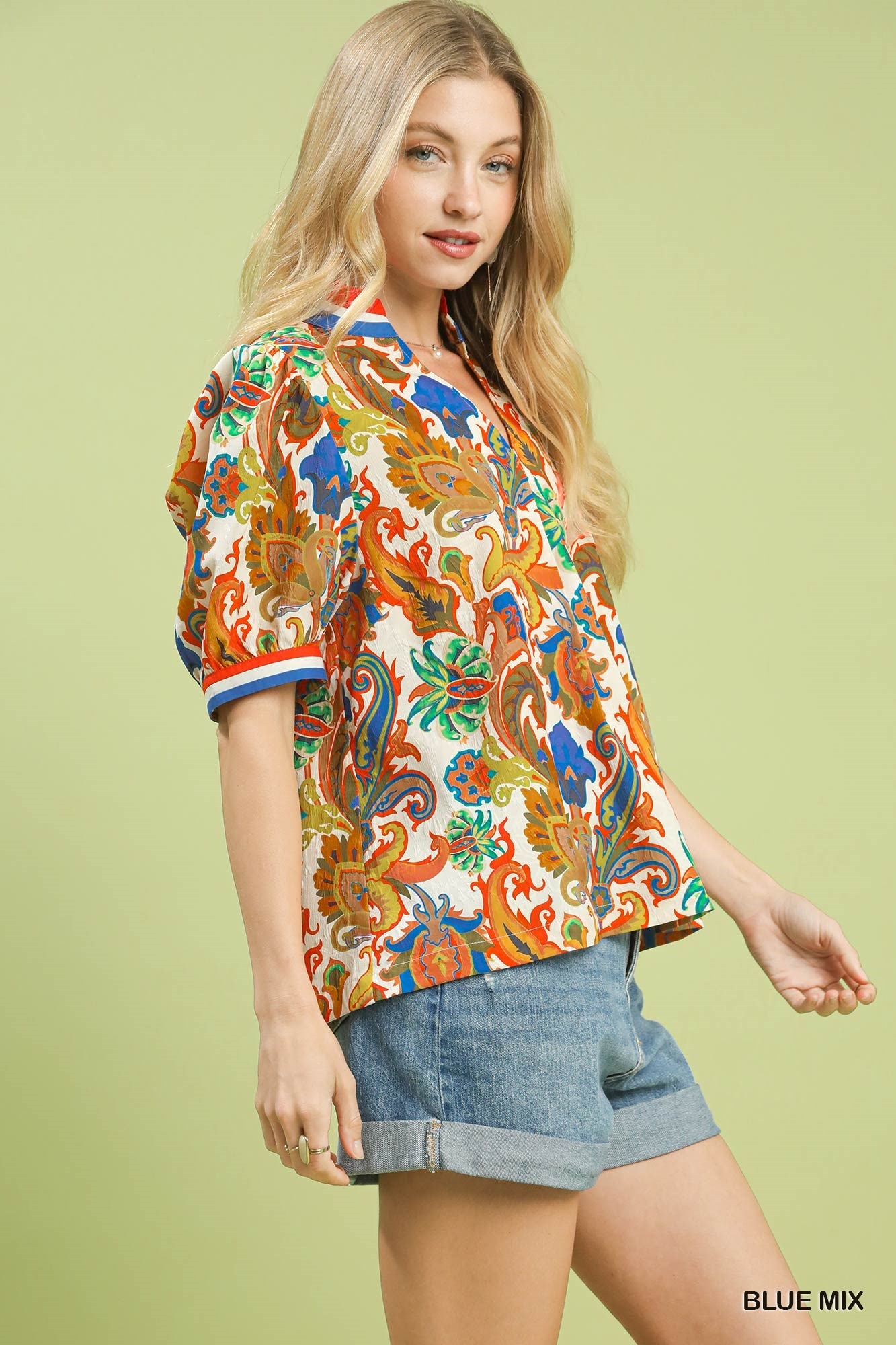umgee-jacquard-abstract-print-top-side-view-lightweight-womens-top