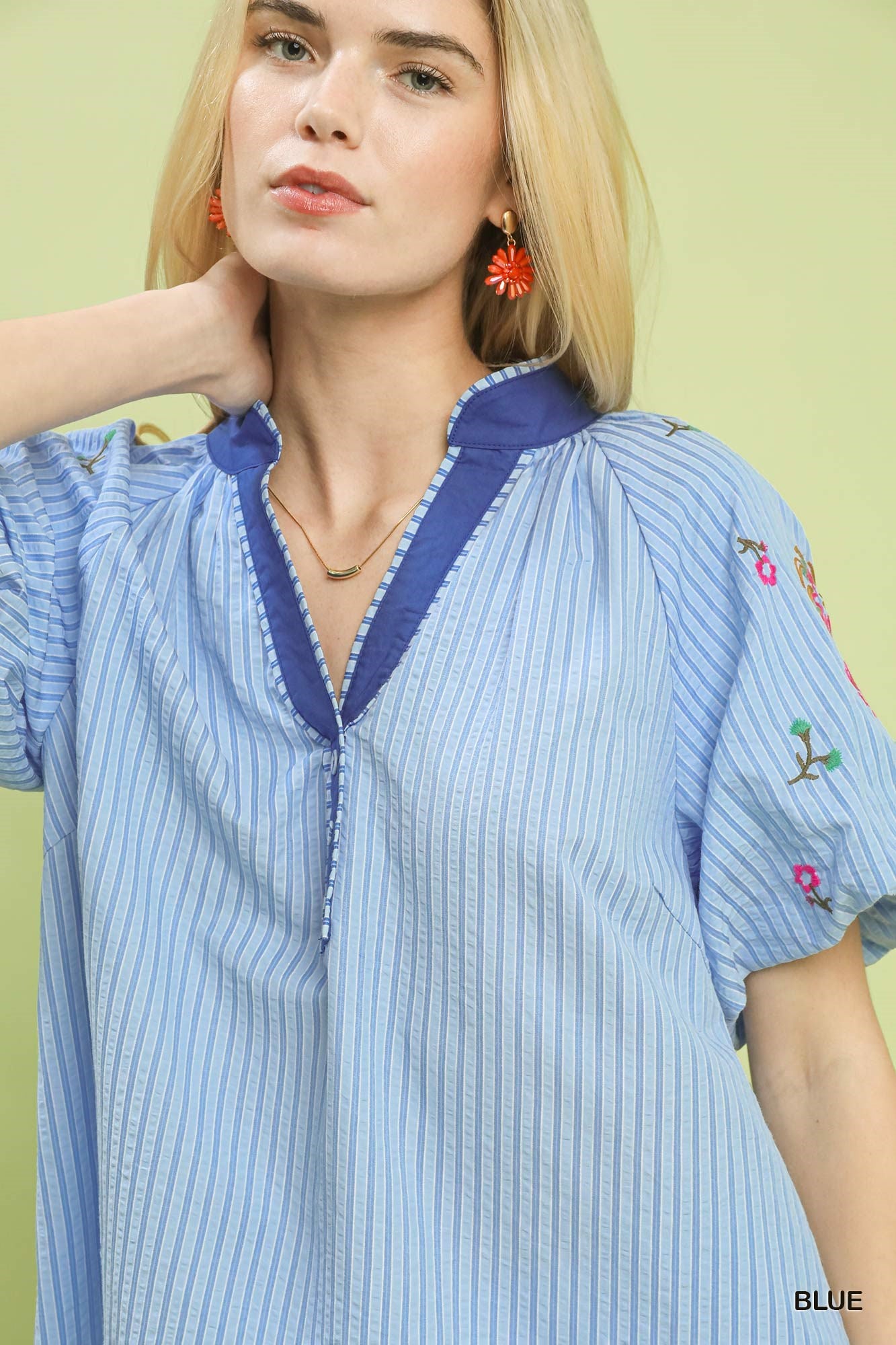 styled-umgee-embroidered-stripe-top-casual-outfit