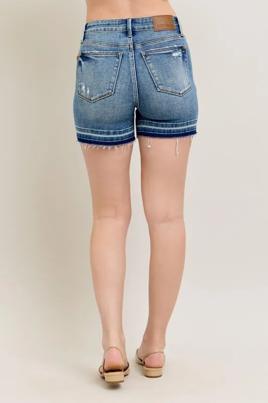 close-up-vintage-wash-detail-tummy-control-shorts
